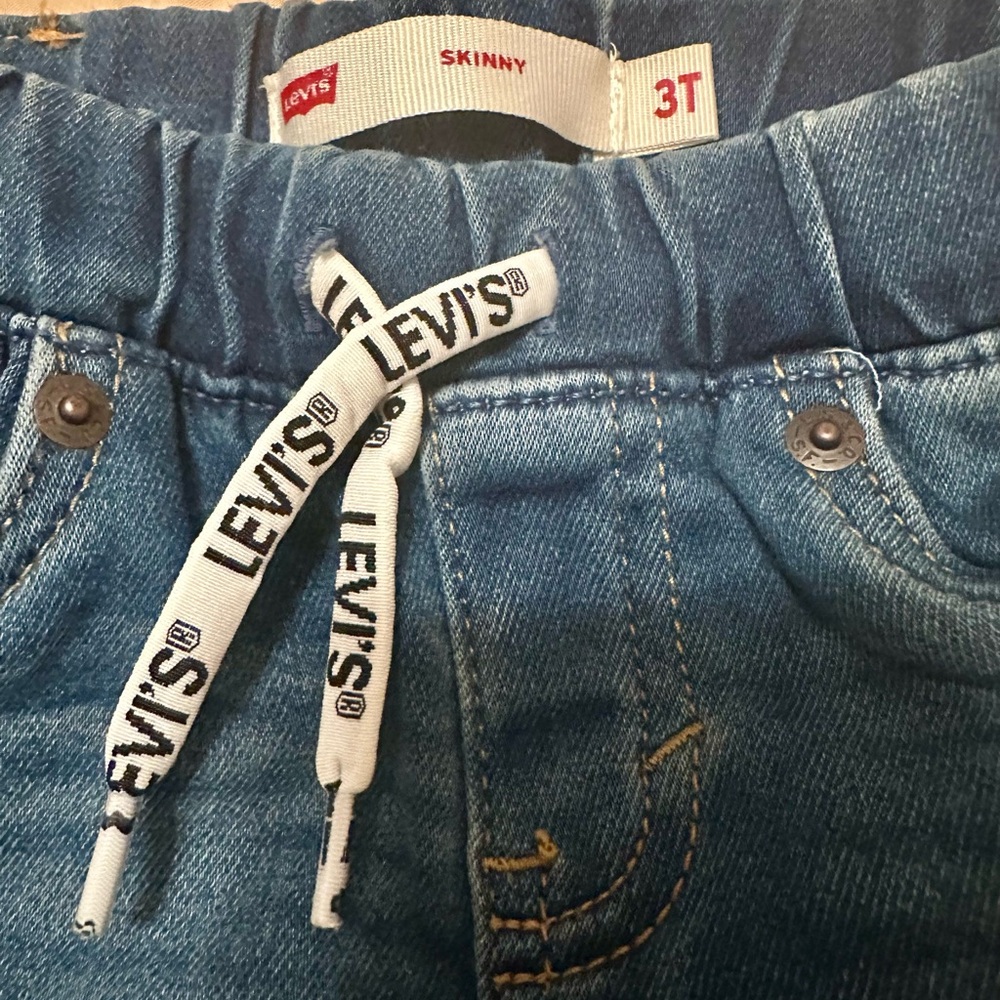 Levi's Kids Blue Denim shorts - Picture 2 of 7